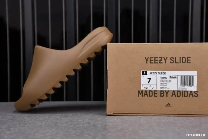 G55492 Core Yeezy Slide Adidas 0530